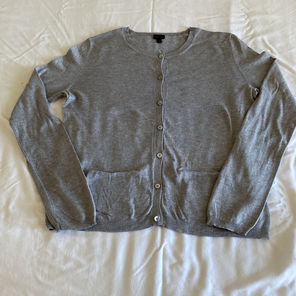 Talula Babaton Gray Silk Cotton and Cashmere Crew Neck Cardigan Sweater. Size M.